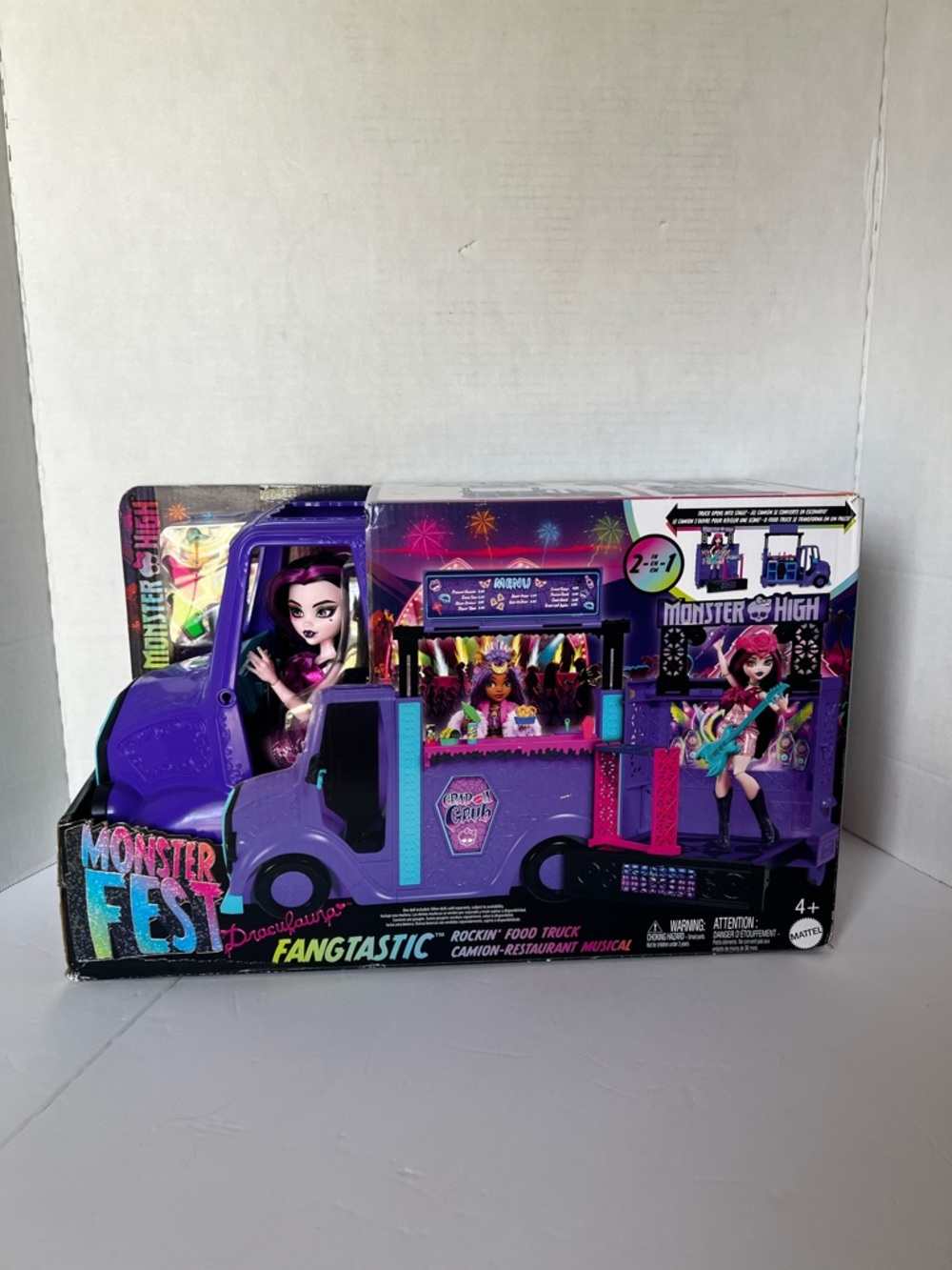 Monster High Fangtastic Rockin' Food Truck and Draculaura doll